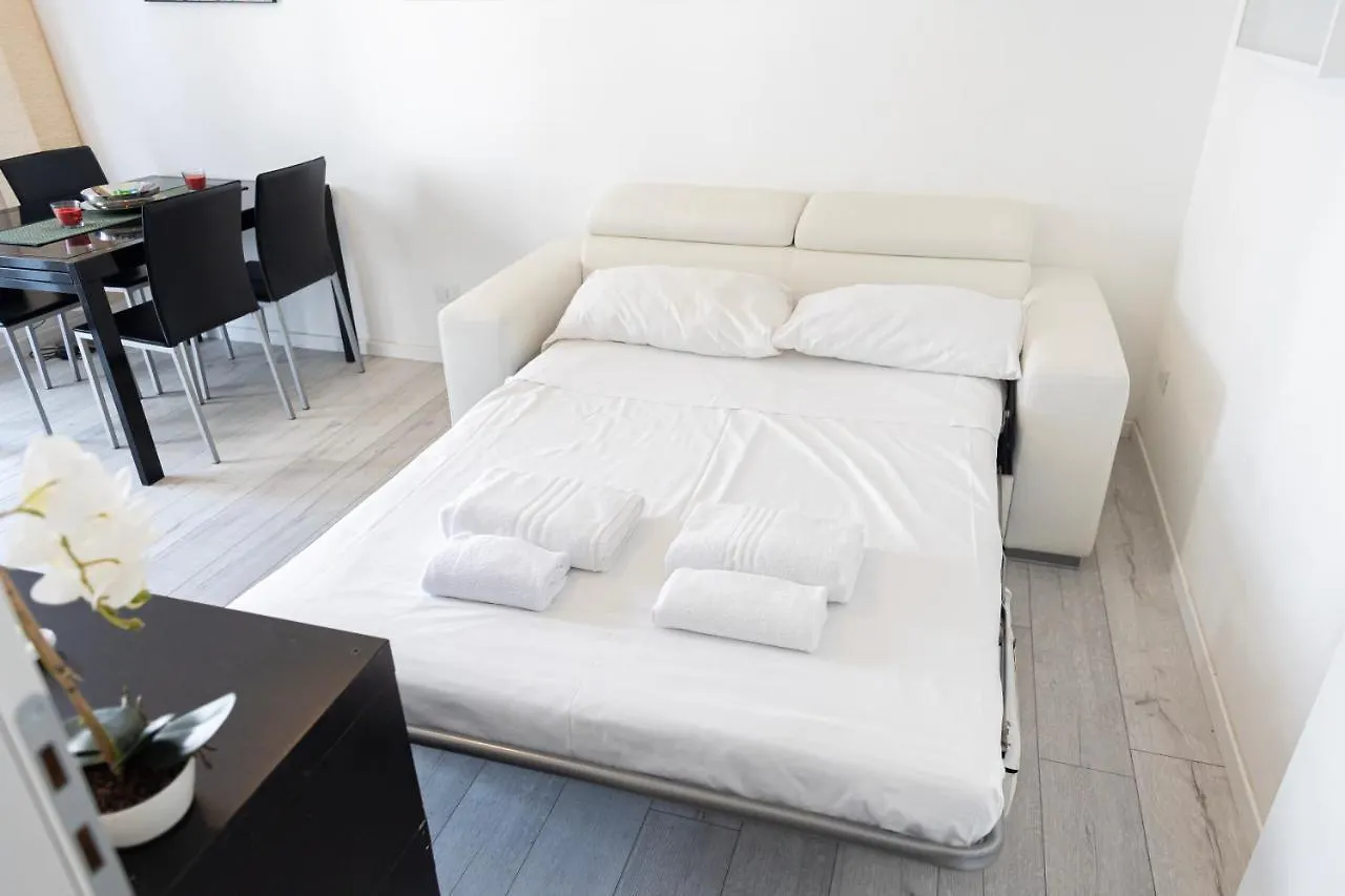Elegante Bilocale In Corso Lodi/Brenta Apartment Milan Italy