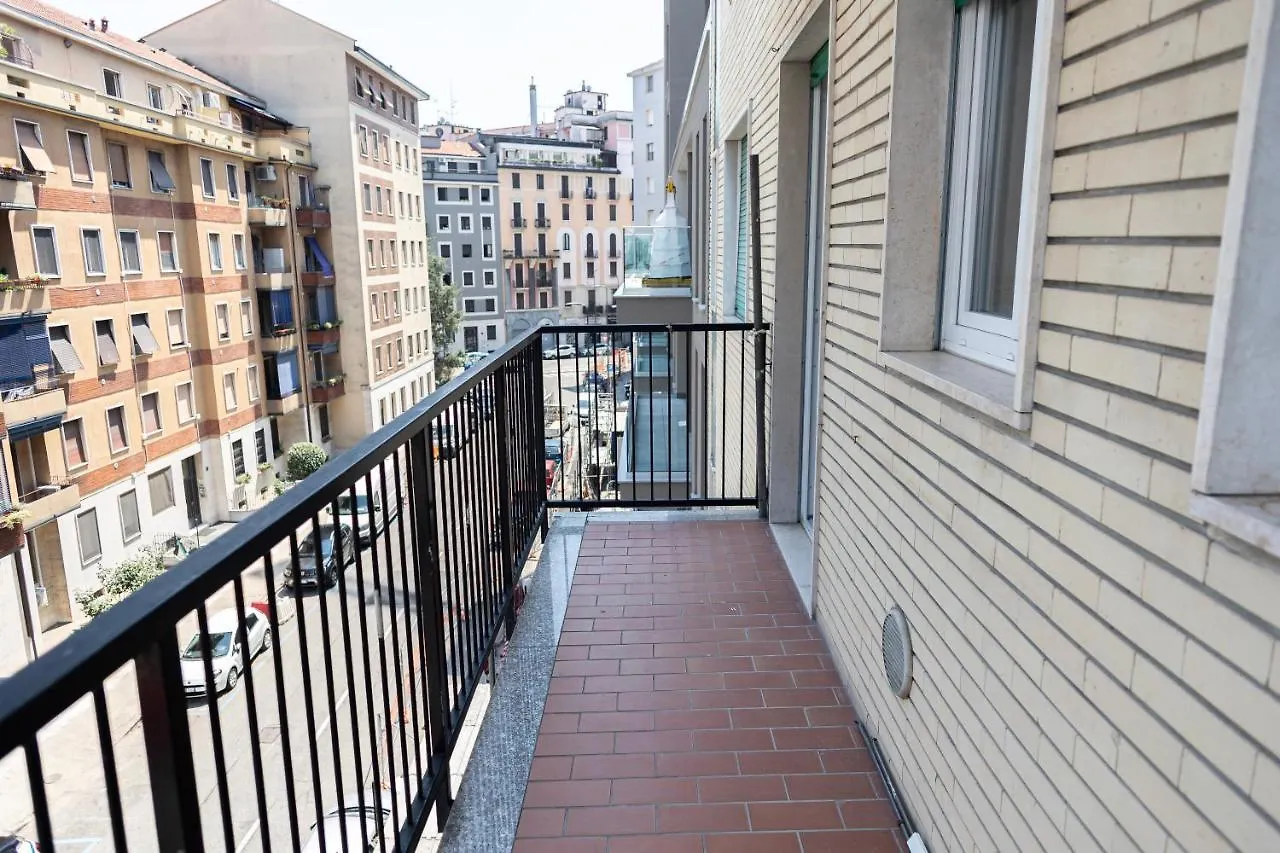 Elegante Bilocale In Corso Lodi/Brenta Apartment Milan