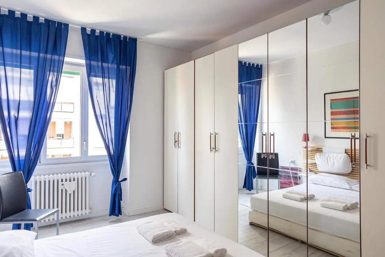 Elegante Bilocale In Corso Lodi/Brenta Apartment Milan