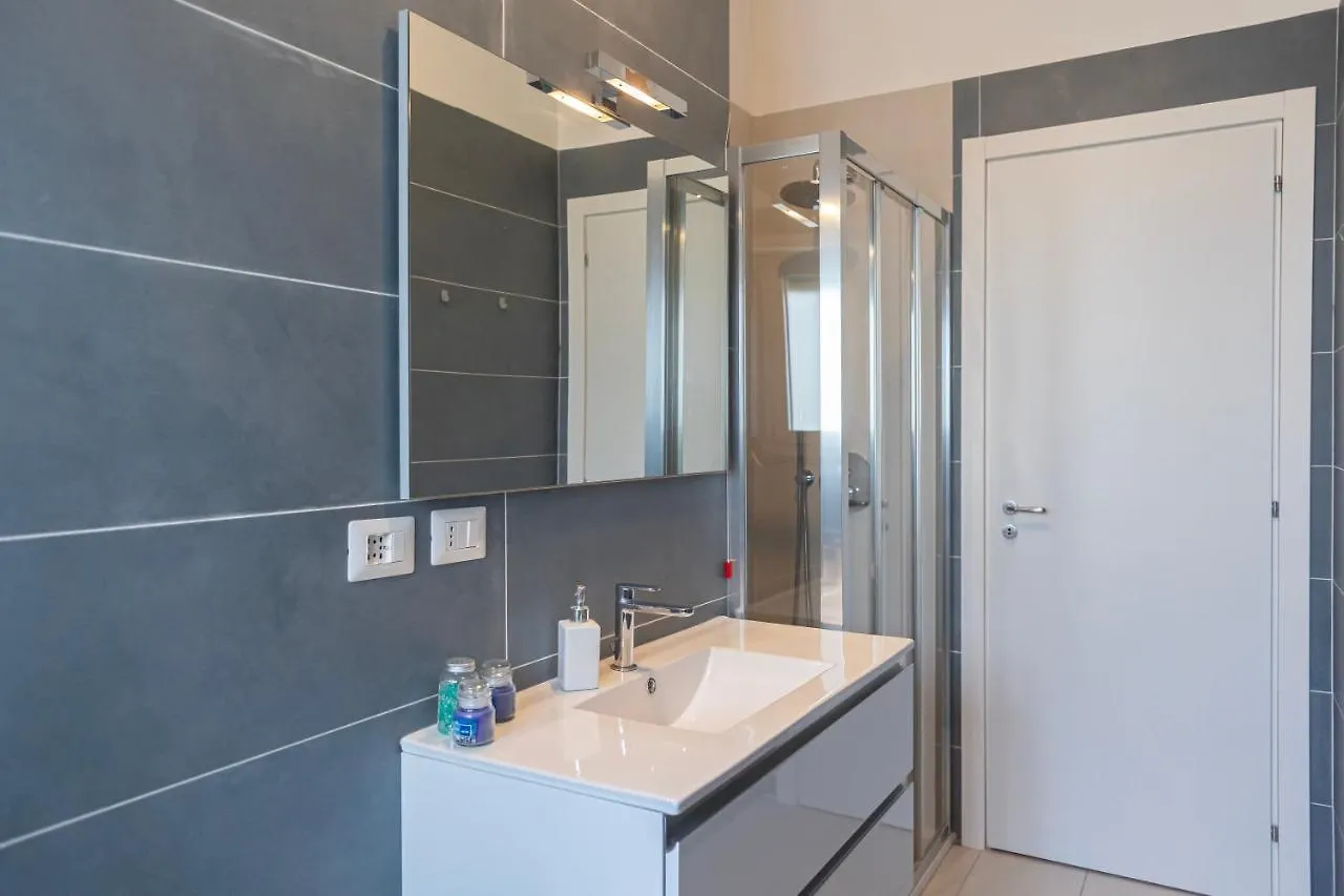 Elegante Bilocale In Corso Lodi/Brenta Apartment Milan